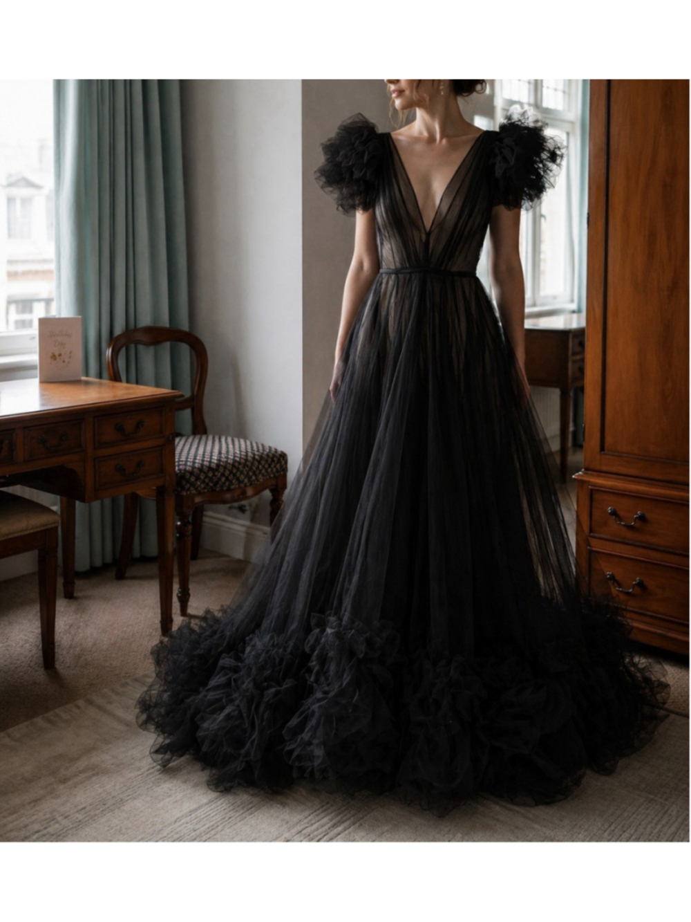 New Jenny Packham Black Sheer Tulle Gown Train Size US 4 Ruffle Sleeve V Neck